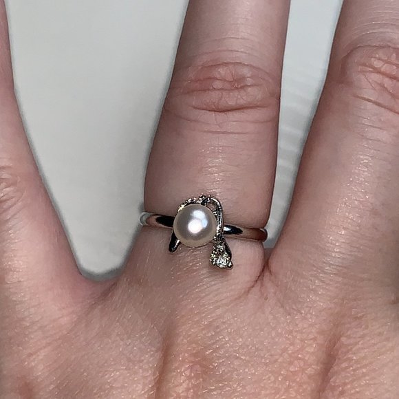 Faux Pearl and CZ SLP ring, size 7, Sizeable - Picture 9 of 12